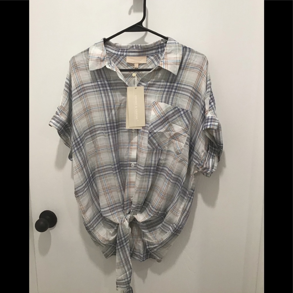 Grand & Greene blouse tie front size L